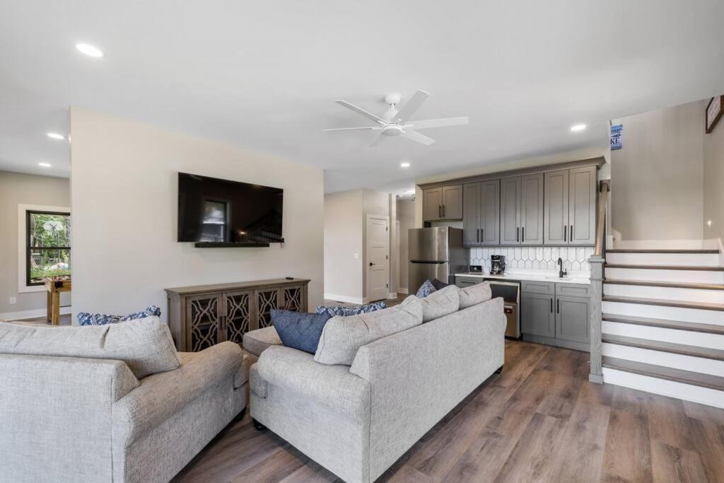 New Home, Dock, Kayaks, Game Room, Water Views Winchester エクステリア 写真